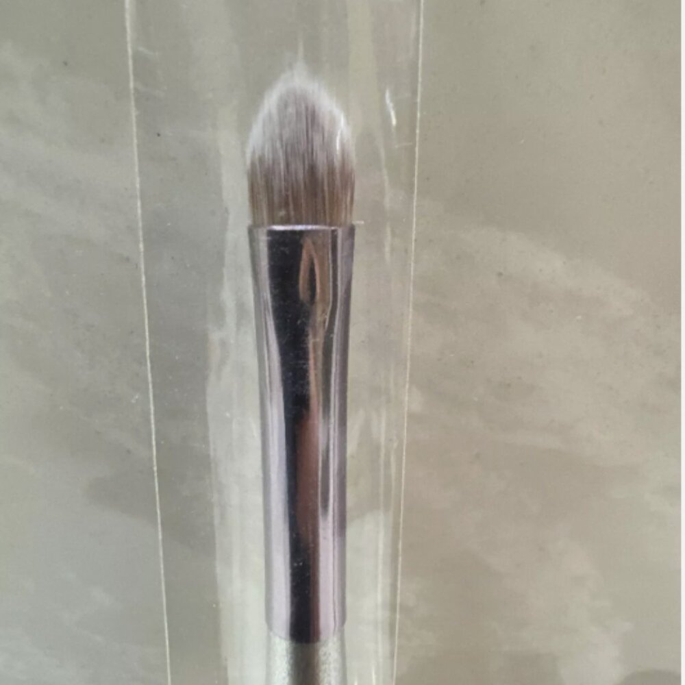 MAC Glitter Brilliant Copper Eyeshadow - 0.15 oz Bundle With 2  Brushes - Picture 2 of 5